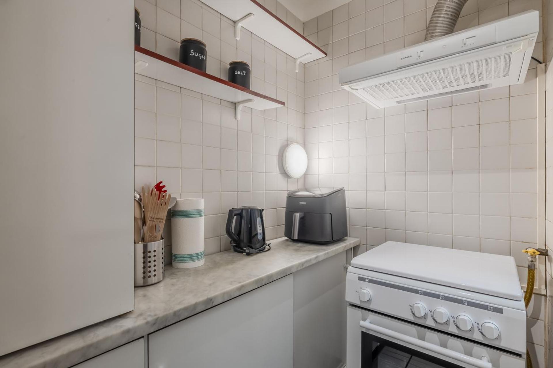 Apartment Vibrant Trastevere 2 Bedrooms On Via Del Moro