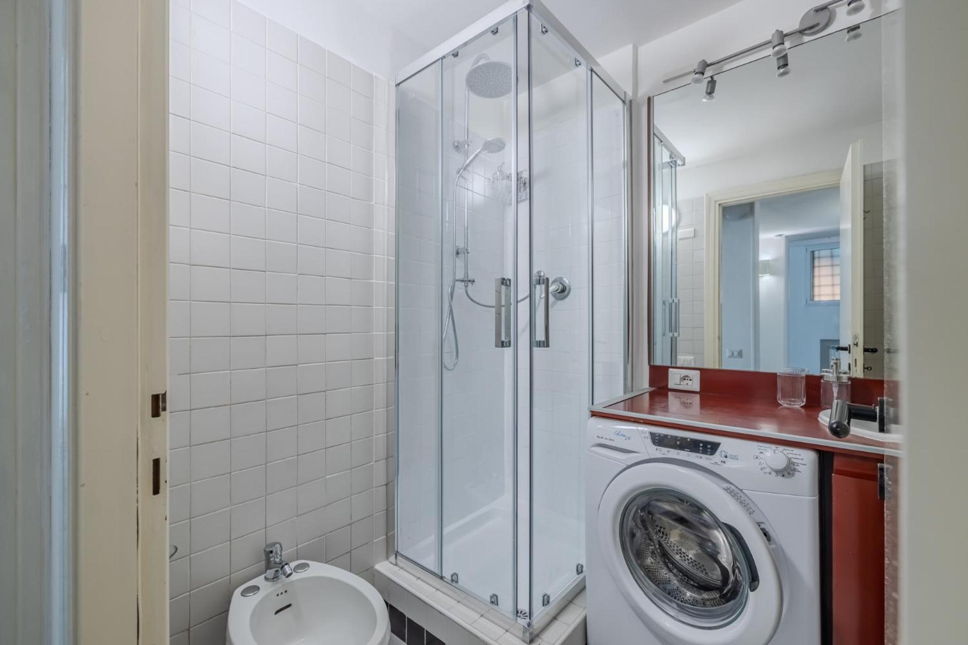 Vibrant Trastevere 2 Bedrooms On Via Del Moro * Rom
